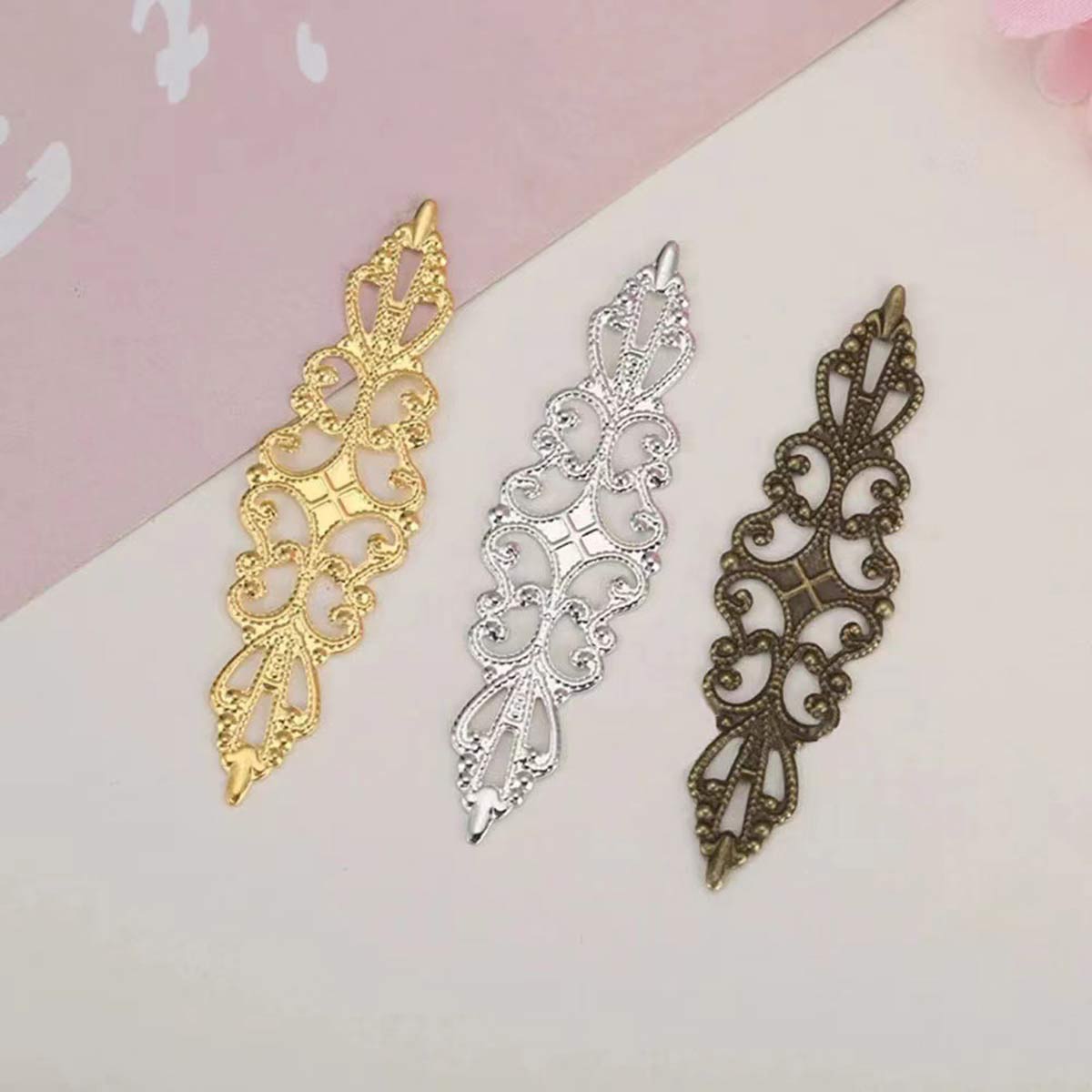 200 قطعة من الزخارف المعدنية ا - مراجعة Embellishment Crafts وسعره