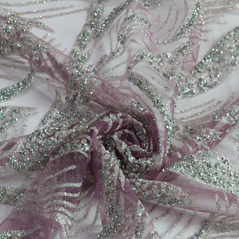 10 أنواع من قماش الشبك المطرز  - مراجعة Crystal Mesh Fabric وسعره
